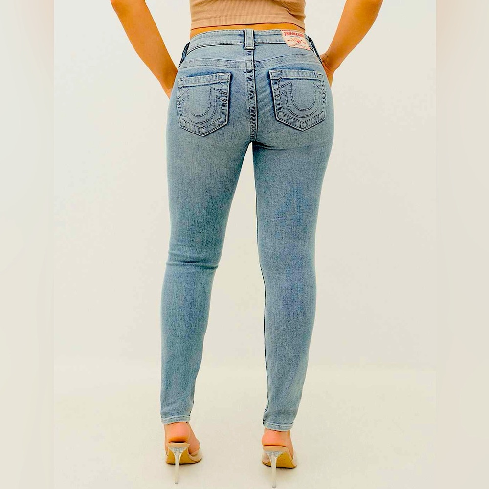 Women's Light Blue Jeans
